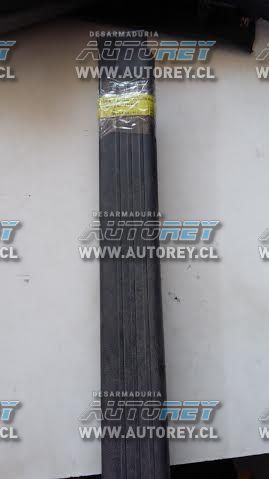 Cubre zocalo delantero derecho Ssangyong Actyon 2007 al 2012 $10.000 mas iva (4)