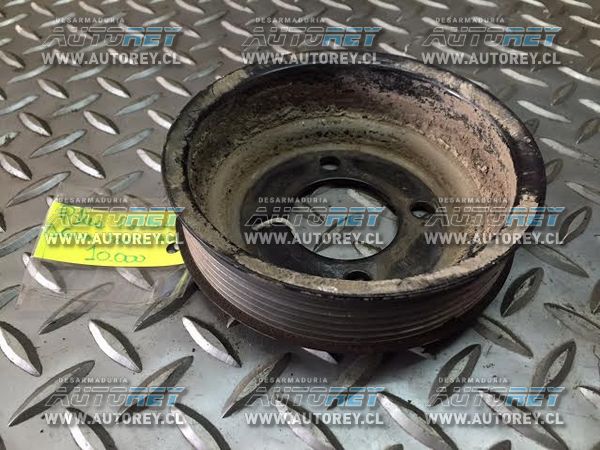 Polea bomba agua Toyota Hilux 2007 al 2015 $10.000 más iva (5)