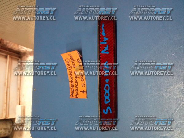 Farol reflectante parachoque trasero Ssangyong Actyon 2007 al 2012 $5.000 más iva (5)
