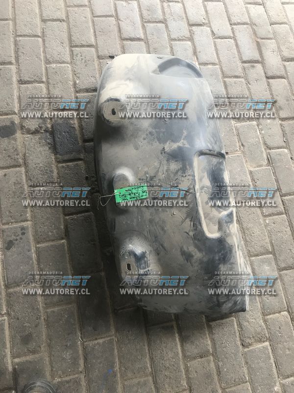 Guardafango trasero derecho Ssangyong Actyon 2007 al 2012 $15.000 mas iva (2)