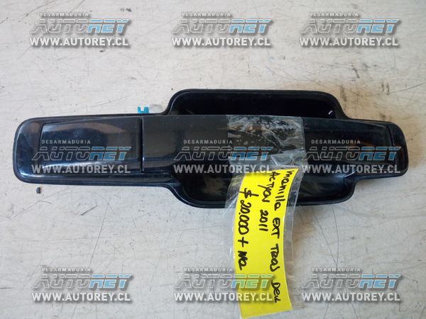 Manilla exterior puerta trasera derecha Ssangyong Actyon 2007 al 2012 $10.000 mas iva (3)