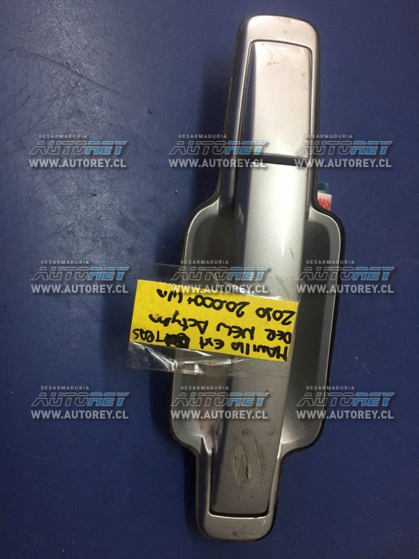 Manilla exterior puerta trasera derecha Ssangyong Actyon 2007 al 2012 $10.000 mas iva (6)