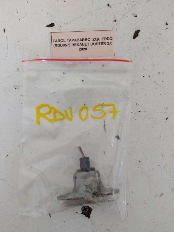 Farol Tapabarro Izquierdo (RDU057) Renault Duster 2.0 2020 $10.000 + IVA.jpeg