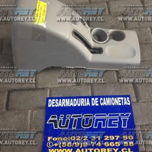 Consola central piso Mitsubishi L200 2007 al 2015 $20.000 más iva (5)