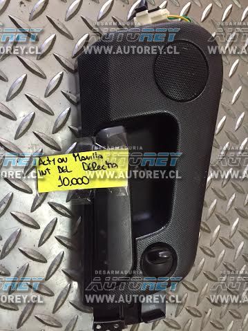 Manilla interior puertas derechas Ssangyong Actyon 2007 al 2012 $8.000 mas iva (10)
