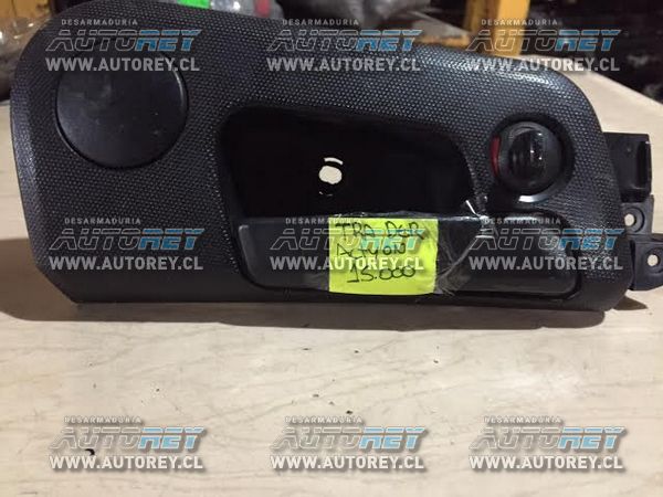 Manilla interior puertas derechas Ssangyong Actyon 2007 al 2012 $8.000 mas iva (11)