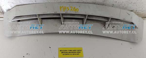 Moldura Toma Aire Capot (MHS260) Mahindra New Scorpio 2.2 2014 4×2 $10.000 + IVA