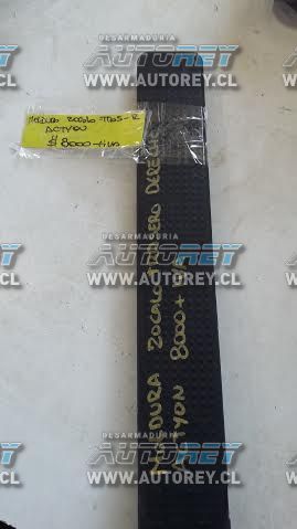 Moldura cubre zocalo interior trasero derecho Ssangyong Actyon 2007 al 2012 $5.000 mas iva (2)