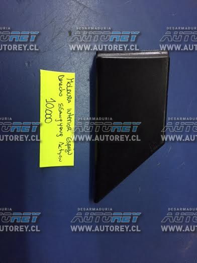 Moldura interior espejo derecho Ssangyong Actyon 2007 al 2012 $5.000 mas iva (2)