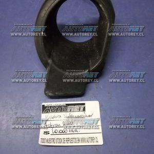 Moldura parachoque delantero neblinero derecho Ssangyong Actyon 2007 al 2012 $5.000 mas iva