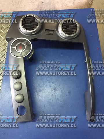 Moldura radio tablero Ssangyong Actyon 2007 al 2012 $30.000 mas iva (3)