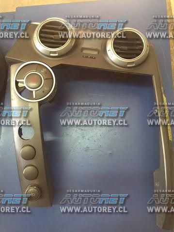Moldura radio tablero Ssangyong Actyon 2007 al 2012 $30.000 mas iva (3)