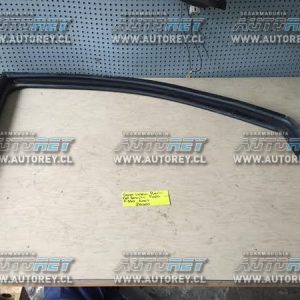 Goma vidrio puerta delantera derecha Ford F150 5.4 2004-2008 $10.000 mas iva