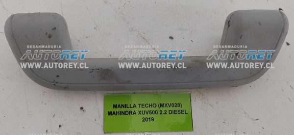 Manilla Techo (MXV028) Mahindra XUV500 2.2 Diesel 2019 $5.000 + IVA