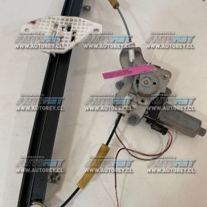 Cremallera alza vidrio eléctrica puerta trasera izquierda Ssangyong New Actyon $30.000 mas iva