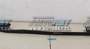 Moldura Superior Portalón FL34-99423A44-AC (FFP2237) Ford F150 Platinum 2020 $50.000 + IVA