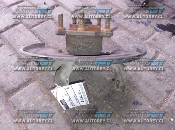 Munon con masa delantero izquierdo Ssangyong Actyon 4×2 2007 al 2012 $50.000 mas iva