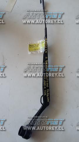 Plumilla limpiaparabrisas derecha Ssangyong Actyon 2007 al 2012 $15.000 mas iva (2)