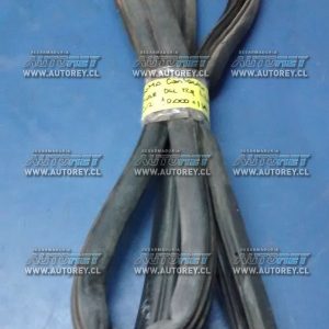 Goma contorno pilar puerta delantera izquierda Mitsubishi L200 2007 al 2015 $10.000 más iva (2)