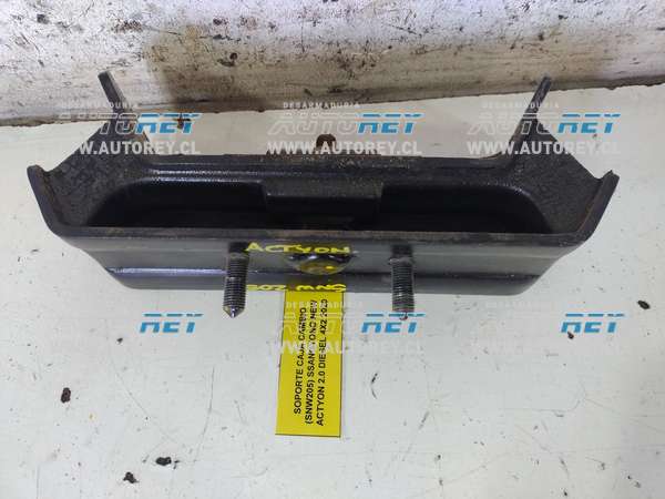 Soporte_Caja_Cambio_(SNW205)_SSangyong_New_Actyon_2.0_Diesel_4x2_2020_$20.000_+_IVA