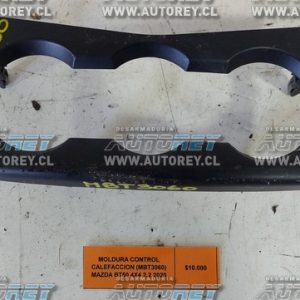 Moldura Control Calefacción (MBT3060) Mazda BT50 4×4 2.2 2020 $10.000 + IVA