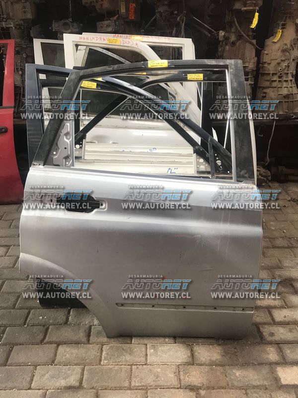 Puerta trasera derecha Ssangyong Actyon Jeep 2007 al 2012 $60.000 mas iva