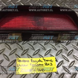 Tercera luz freno Nissan Terrano $15.000 mas iva (4)