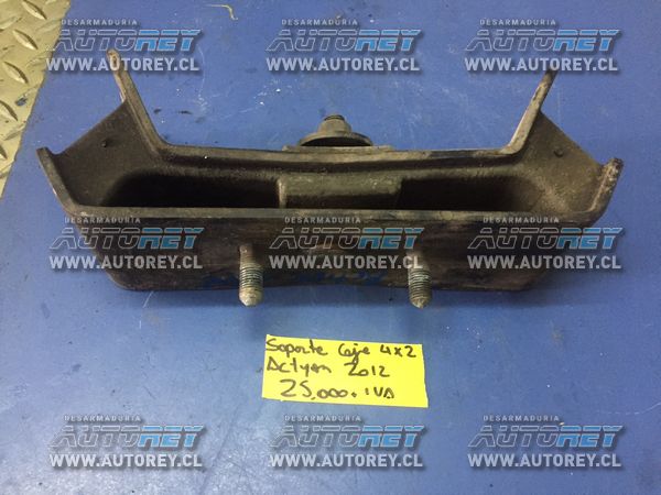 soporte caja cambio Ssangyong Actyon 2007 al 2012 $15.000 mas iva (2)