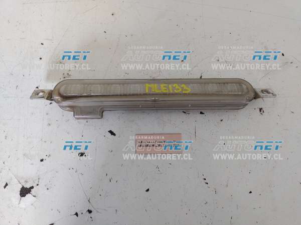 Tercera Luz Freno (MLE133) Mitsubishi L200 2.4 4×4 2019 $35.000 + IVA