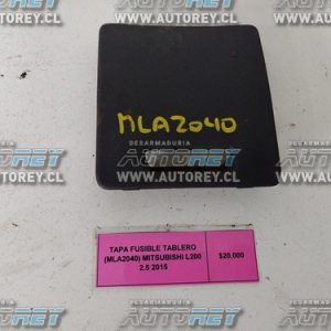 Tapa Fusible Tablero (MLA2040) Mitsubishi L200 2.5 2015 $10.000 + IVA