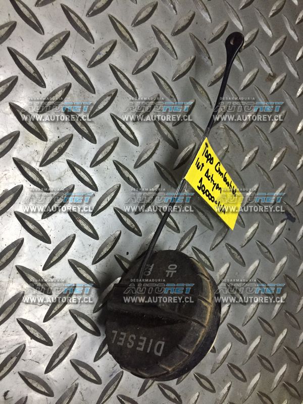 Tapa combustible interior Ssangyong Actyon 2007 al 2012 $10.000 mas iva
