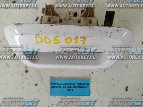 Manilla Exterior Portalón (DDS017) Dodge Durango 3.6 2015 $20.000 + IVA