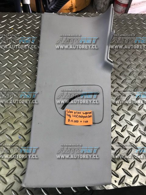 Tapiz cubre pilar trasero superior izquierdo Ssangyong Actyon 2007 al 2012 $10.000 mas iva (2)