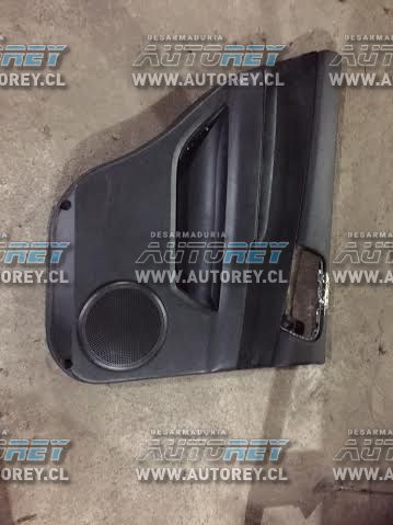 Tapiz puerta trasero izquierdo Ssangyong Actyon Jeep 2007 al 2012 $20.000 más iva (2)