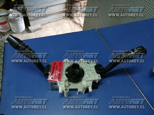 Telecomando luces limpia parabrisas Ssangyong Actyon 2007 al 2012 $40.000 mas iva (2)