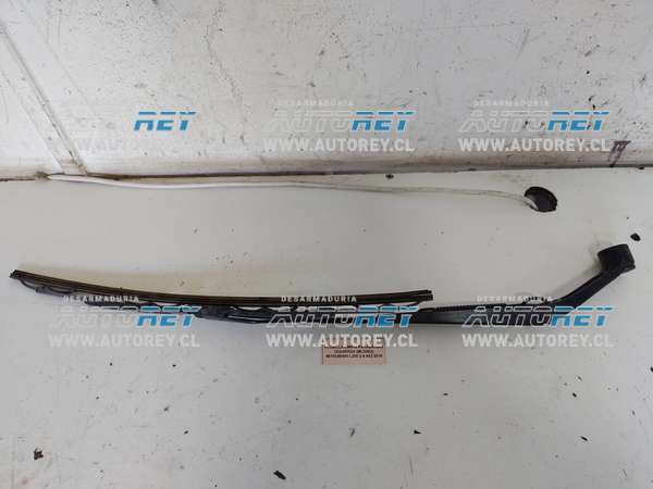 Plumilla Limpia Parabrisa Izquierda (MLD062) Mitsubishi L200 2.4 4×2 2018 $20.000 + IVA