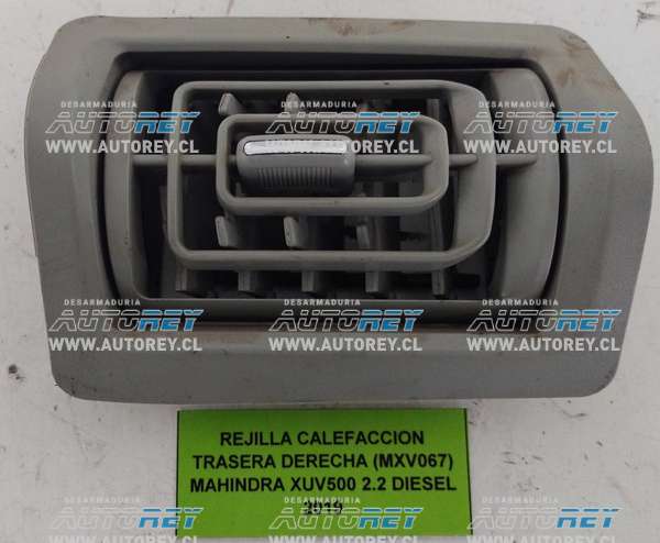Rejilla Calefacción Trasera Derecha (MXV067) Mahindra XUV500 2.2 Diesel 2019 $10.000 + IVA