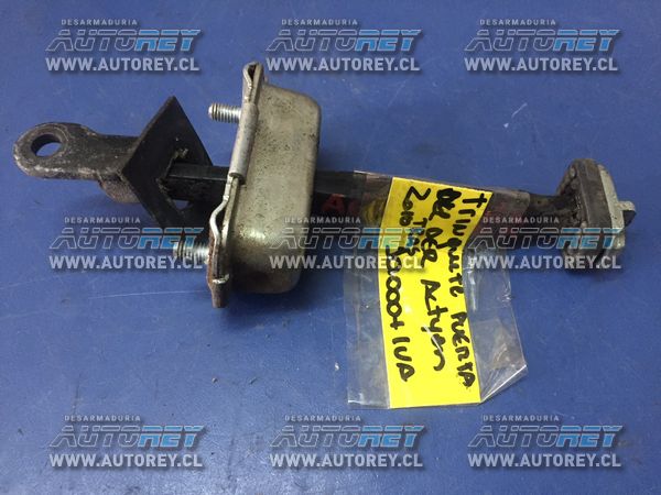 Trinquete puerta trasera derecha Ssangyong Actyon 2007 al 2012 $10.000 mas iva
