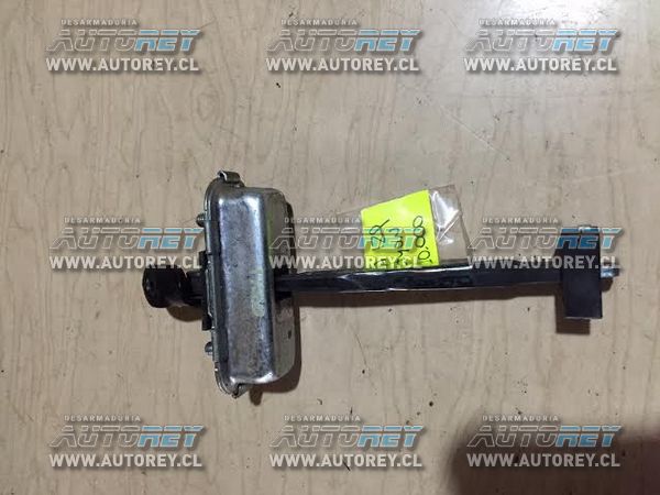 Trinquete puerta trasera izquierda Ssangyong Actyon 2007 al 2012 $10.000 mas iva (4)