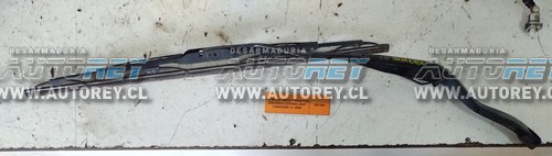 Plumilla Limpia Parabrisa Izquierda (JCH080) Jeep Cherokee 3.7 2009 $15.000 + IVA