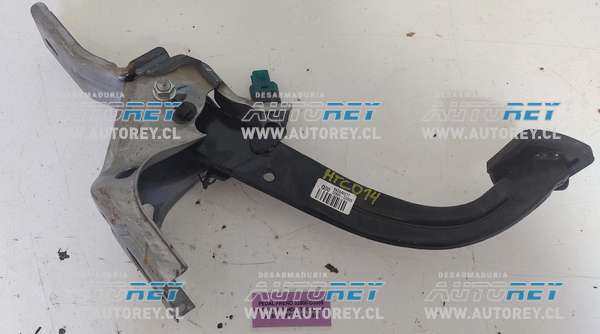 Pedal Freno 32800-D3005 (HTC014) Hyundai Tucson 2.0 Diesel Mecánica 2020 $25.000 + IVA