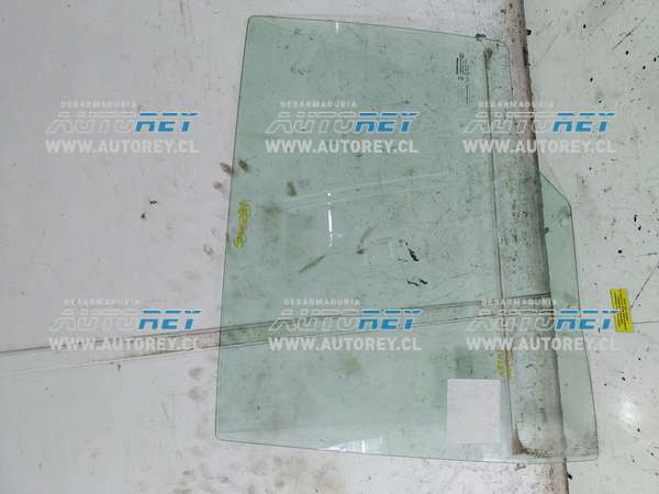 Vidrio Puerta Trasera Izquierda (SNW281) SSangyong New Actyon 2.0 Diesel 4×2 2020