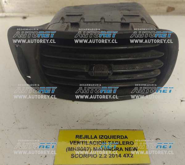 Rejilla Izquierda Ventilación Tablero (MHS087) Mahindra New Scorpio 2.2 2014 4×2