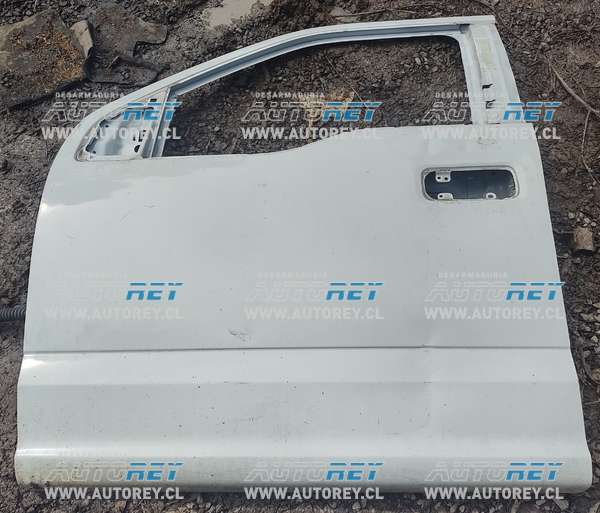 Puerta Delantera Izquierda Detalle (FFL002) Ford F150 5.0 Lariat 2017
