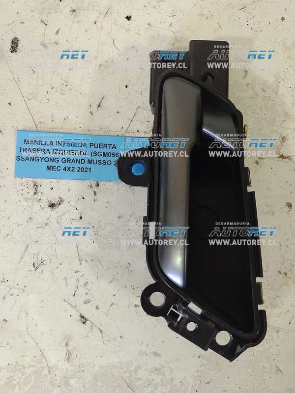 Manilla Interior Puerta Trasera Izquierda (SGM056) SSangyong Grand Musso 2.2 MEC 4×4 2021