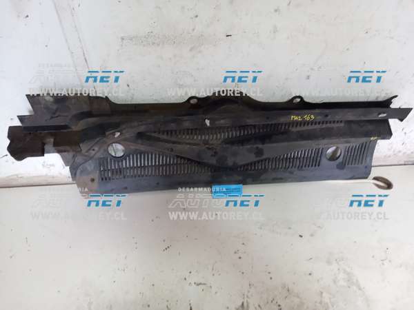 Rejilla Torpedo Derecha (MAZ163) Mazda BT50 3.2 4×4 AUT 2017