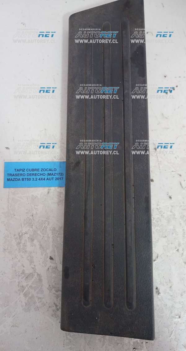 Tapiz Cubre Zocalo Trasero Derecho (MAZ172) Mazda BT50 3.2 4×4 AUT 2017