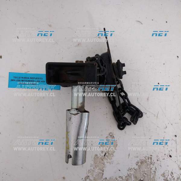 Tecle rueda repuesto (MNL229) Mitsubishi L200 4×4 Diesel 2.4 2022