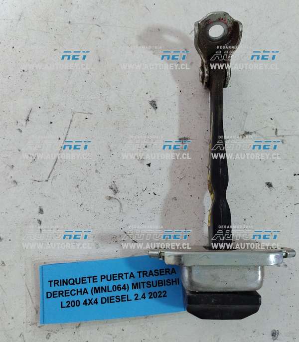 Trinquete Puerta Trasera Derecha (MNL064) Mitsubishi L200 4×4 Diesel 2.4 2022