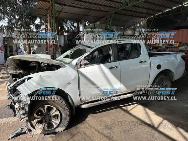 Octubre 2023 – MAZDA BT50 4X4 2.2 MECANICA 2020